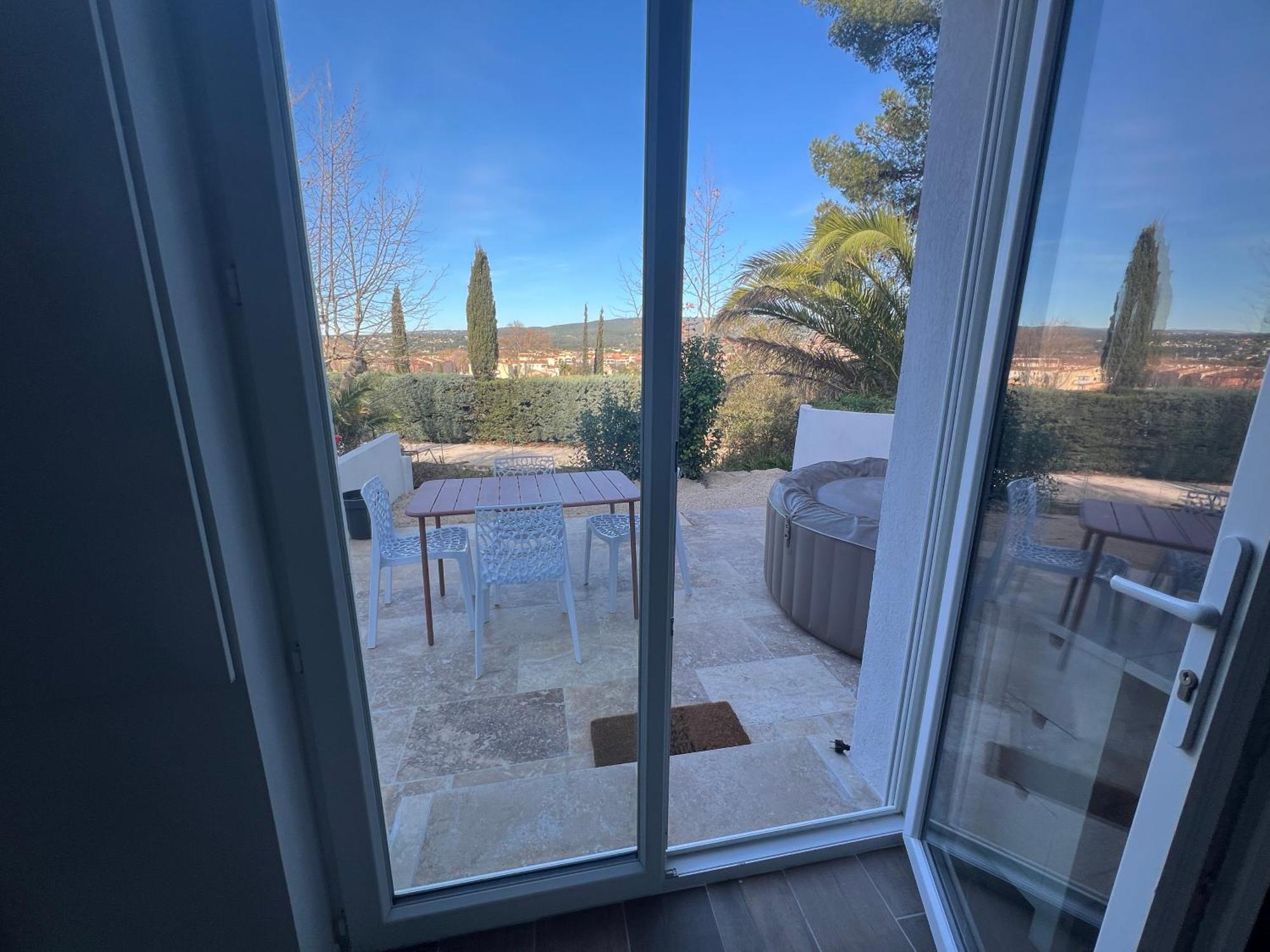 Maison T2 Avec Jaccuzi Wifi Parking Сен-Сир-сюр-Мер Экстерьер фото